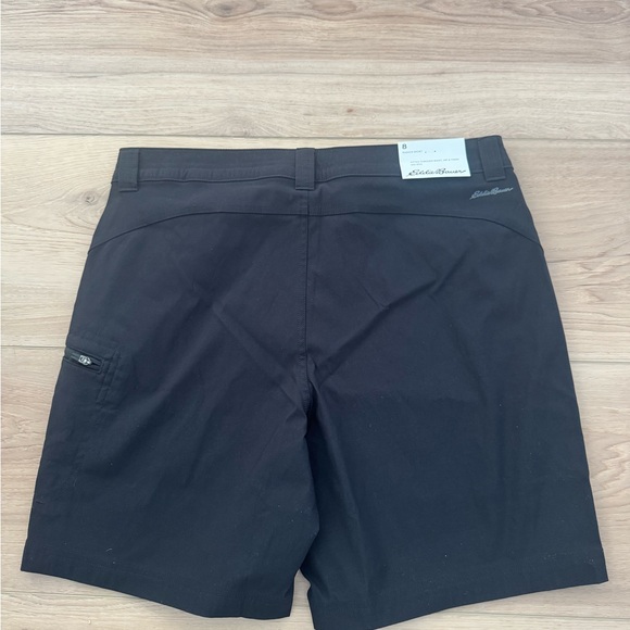Eddie Bauer Women’s Black Mid Rise Rainier SHORTS Outdoor Adventure NWT Size 8 - Picture 6 of 6
